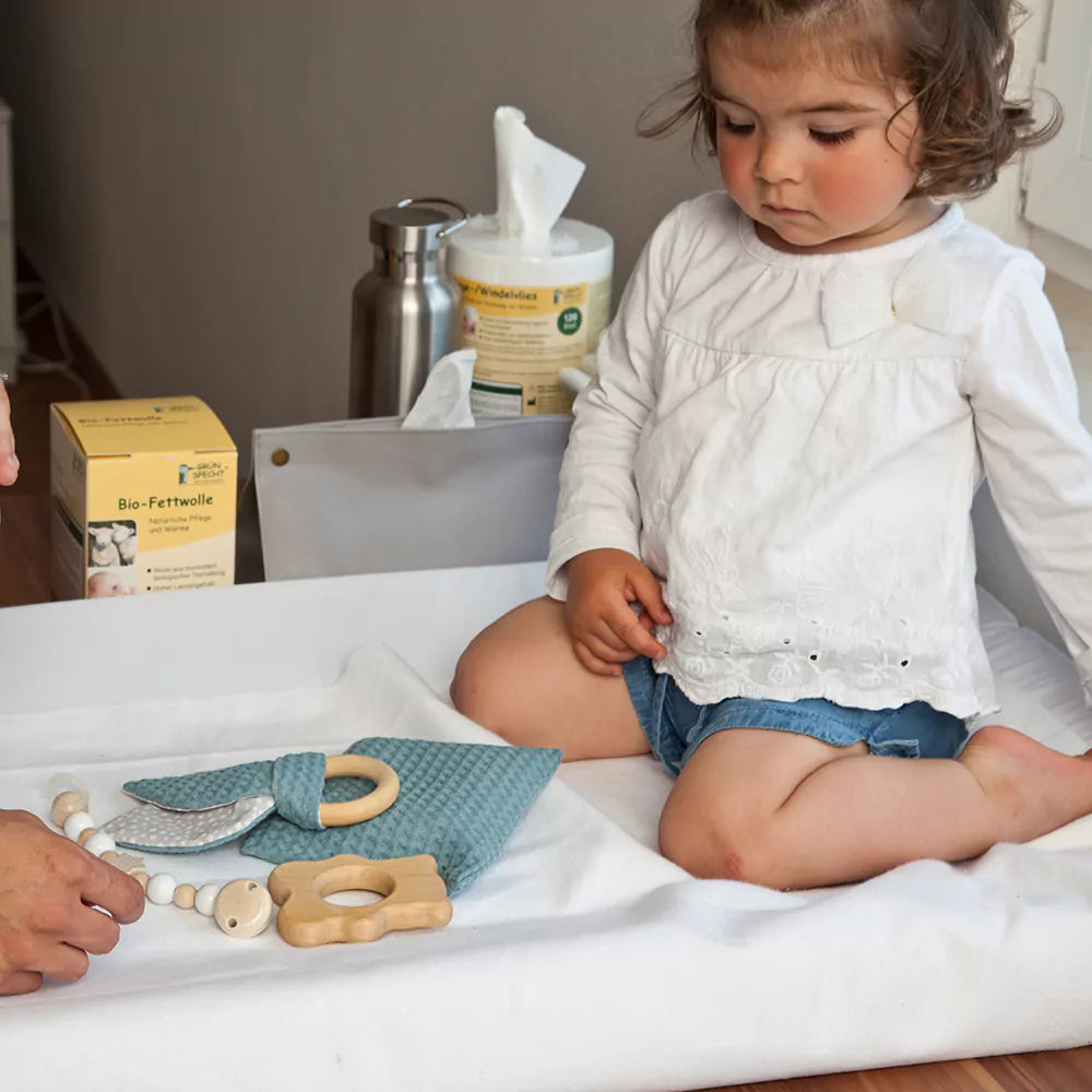 Organic Fettwolle – Nature’s Purest Touch for Mother & Baby